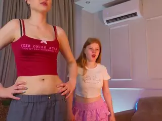 DarlineCarradine's Live Sex Cam Show