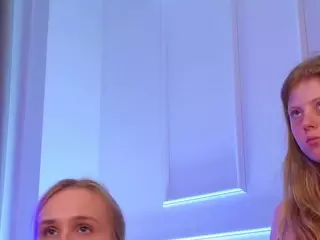 DarlineCarradine's Live Sex Cam Show