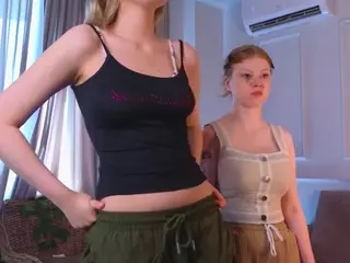 DarlineCarradine's Live Sex Cam Show