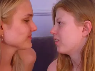 DarlineCarradine's Live Sex Cam Show