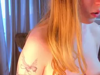 DarlineCarradine's Live Sex Cam Show