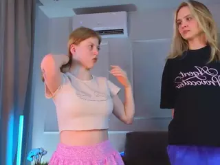 DarlineCarradine's Live Sex Cam Show