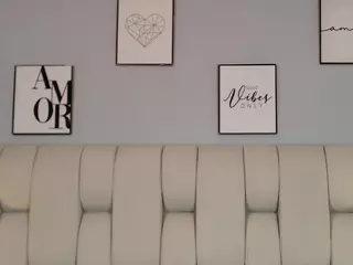 EmmaHolson's Live Sex Cam Show
