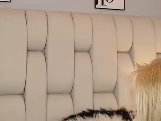 EmmaHolson's Live Sex Cam Show