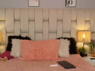EmmaHolson's Live Sex Cam Show