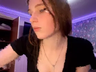 MaydaBow's Live Sex Cam Show