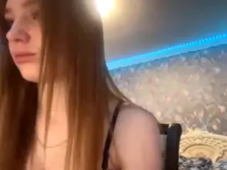 MaydaBow's Live Sex Cam Show