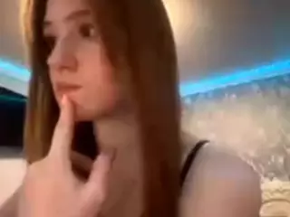MaydaBow's Live Sex Cam Show