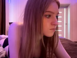MaydaBow's Live Sex Cam Show