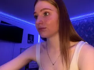 MaydaBow's Live Sex Cam Show