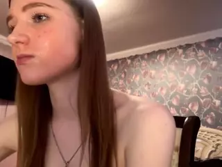 MaydaBow's Live Sex Cam Show