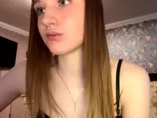 MaydaBow's Live Sex Cam Show