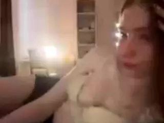 MaydaBow's Live Sex Cam Show