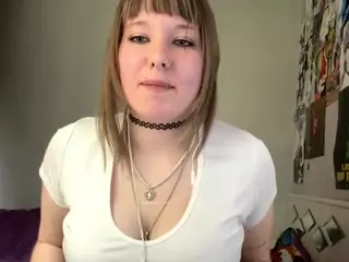 MayDenner's Live Sex Cam Show