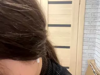 MildredGawne's Live Sex Cam Show