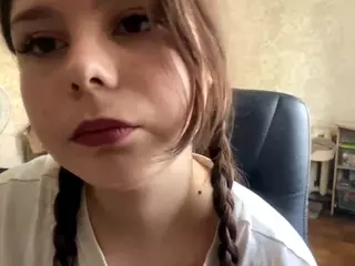 MildredGawne's Live Sex Cam Show