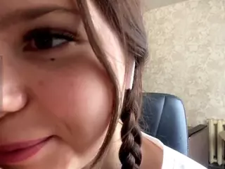 MildredGawne's Live Sex Cam Show