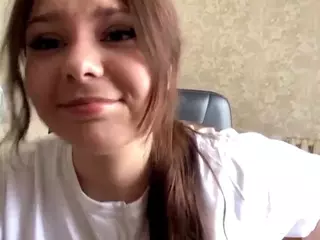 MildredGawne's Live Sex Cam Show