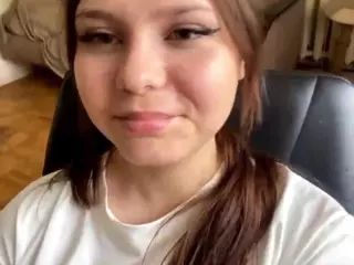 MildredGawne's Live Sex Cam Show