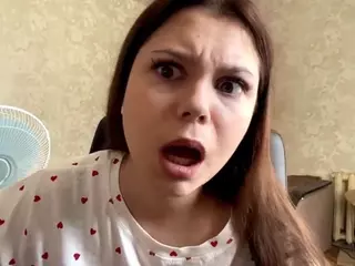 MildredGawne's Live Sex Cam Show