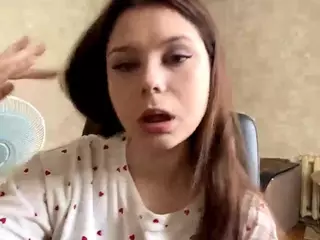 MildredGawne's Live Sex Cam Show