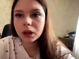 MildredGawne's Live Sex Cam Show