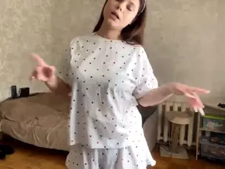 MildredGawne's Live Sex Cam Show