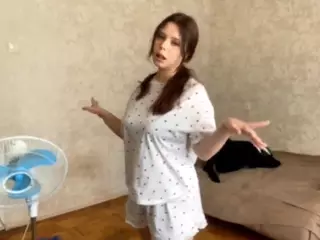 MildredGawne's Live Sex Cam Show