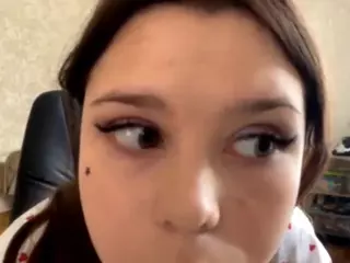 MildredGawne's Live Sex Cam Show