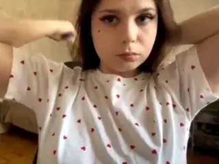 MildredGawne's Live Sex Cam Show