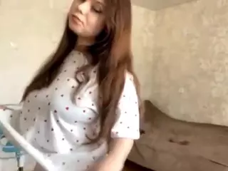 MildredGawne's Live Sex Cam Show