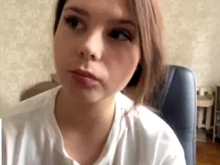 MildredGawne's Live Sex Cam Show
