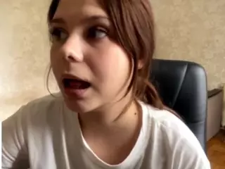 MildredGawne's Live Sex Cam Show