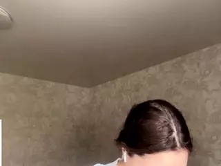 MildredGawne's Live Sex Cam Show