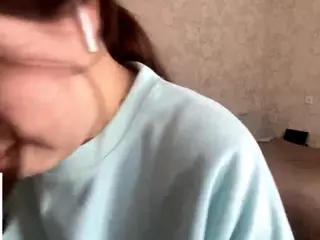 MildredGawne's Live Sex Cam Show