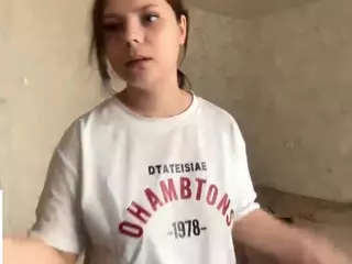 MildredGawne's Live Sex Cam Show