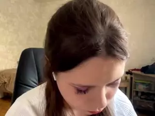 MildredGawne's Live Sex Cam Show