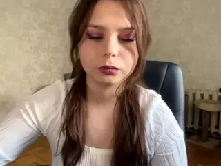 MildredGawne's Live Sex Cam Show
