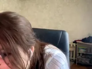 MildredGawne's Live Sex Cam Show