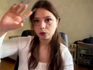 MildredGawne's Live Sex Cam Show