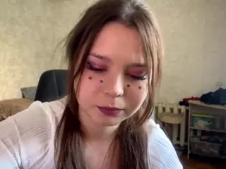 MildredGawne's Live Sex Cam Show