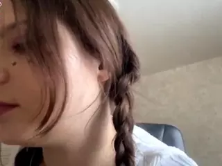 MildredGawne's Live Sex Cam Show