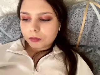 MildredGawne's Live Sex Cam Show