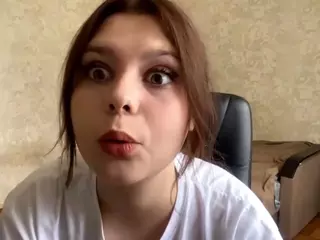 MildredGawne's Live Sex Cam Show