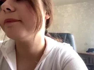 MildredGawne's Live Sex Cam Show