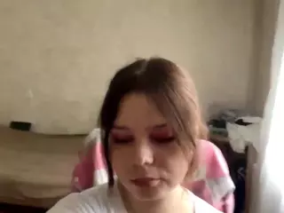 MildredGawne's Live Sex Cam Show