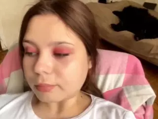 MildredGawne's Live Sex Cam Show