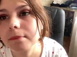 MildredGawne's Live Sex Cam Show