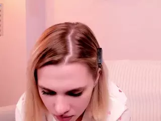 EditaBarren's Live Sex Cam Show