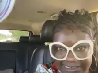 tsunamit3a's Live Sex Cam Show